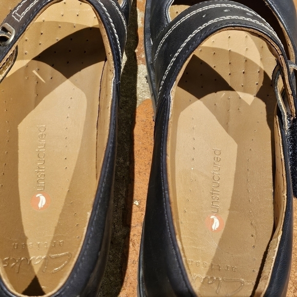 Clarks Unstructured Black Loafers with Velcro Closure Size 8 1/2 m - Picture 8 of 10
